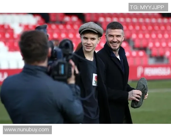 手办足球明星贝克汉姆的魅力与传奇故事全解析