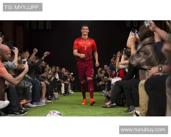 足球巨星化身奥义图高清展现运动魅力与艺术之美